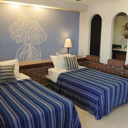 Suitel 522 Eco Hostel Масатлан Номер фото
